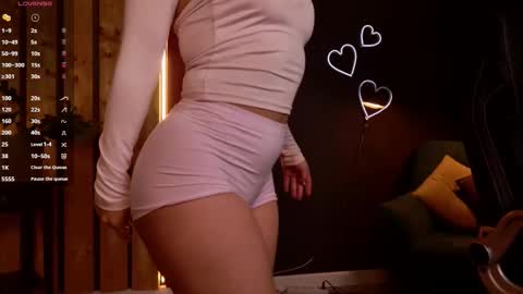 emilia_dream online show from 12.15.25