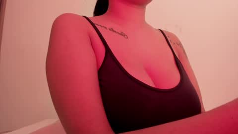 Emilia Big Boobs online show from 12.09.24