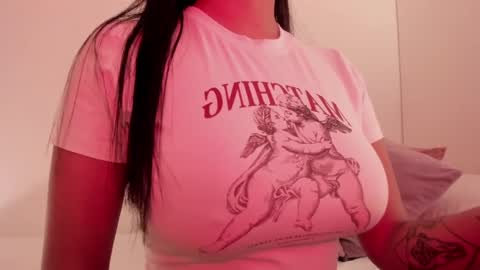 Emilia Big Boobs online show from 12.12.24