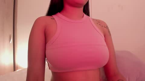 Emilia Big Boobs online show from 12.13.24