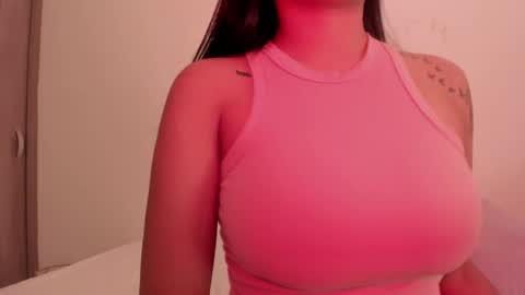 Emilia Big Boobs online show from 12.13.24