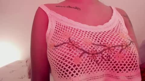 Emilia Big Boobs online show from 12.24.24