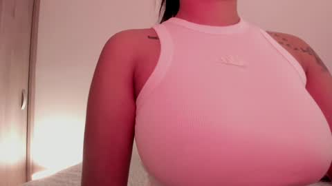 Emilia Big Boobs online show from 01.02.25