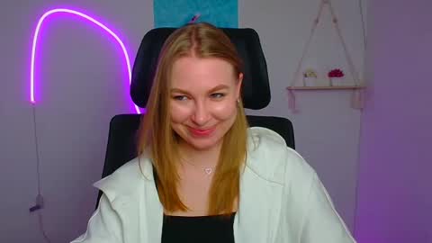 Emilia online show from 04.18.26