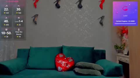 Emiliana online show from 11.12.25