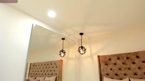 Emillie online show from 01.06.25