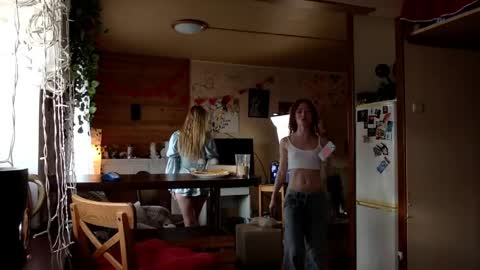 Emi  online show from 03.20.26