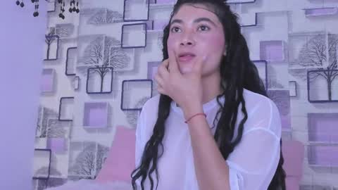 Snapshot of emilly_duque chatting on 05.09.26 Emilly online show from 05.09.26