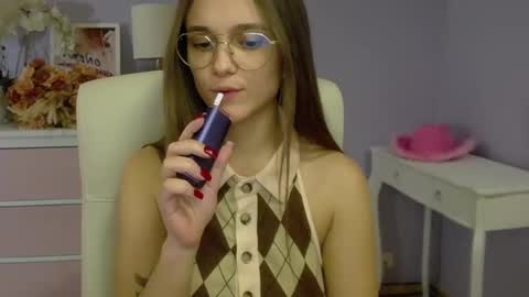 Emilly online show from 02.11.25