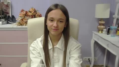 Snapshot of emilly_lust99 chatting on 11.20.25 Emilly online show from 11.20.25