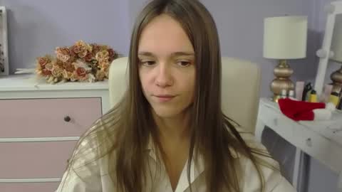 Snapshot of emilly_lust99 chatting on 12.23.25 Emilly online show from 12.23.25