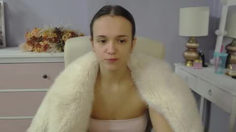 Snapshot of emilly_lust99 chatting on 02.17.26 Emilly online show from 02.17.26