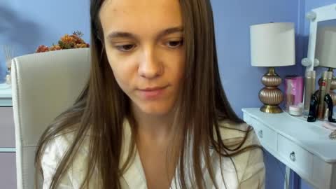 Emilly online show from 05.06.26
