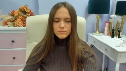 Snapshot of emilly_lust99 chatting on 05.14.26 Emilly online show from 05.14.26