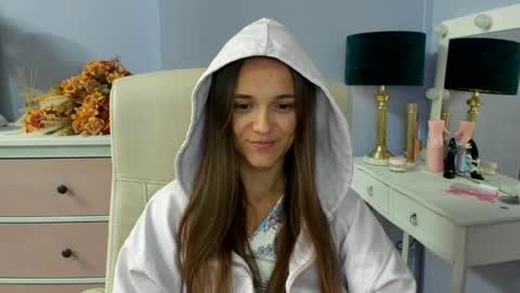 Snapshot of emilly_lust99 chatting on 05.30.26 Emilly online show from 05.30.26