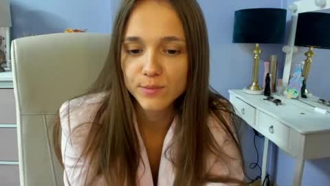 Snapshot of emilly_lust99 chatting on 06.09.26 Emilly online show from 06.09.26