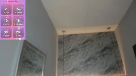 Snapshot of emilly_mell chatting on 11.04.25 emilly_mell online show from 11.04.25