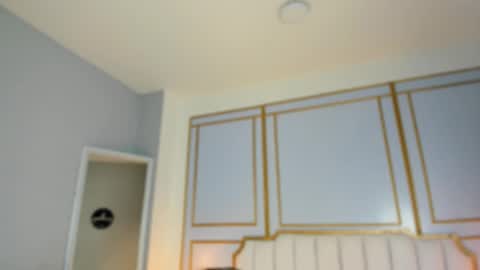 Snapshot of emilly_mell chatting on 11.06.25 emilly_mell online show from 11.06.25