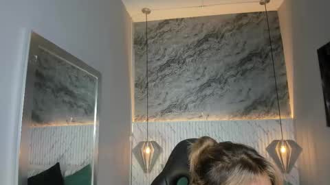 Snapshot of emilly_mell chatting on 02.27.26 emilly_mell online show from 02.27.26