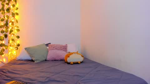 emilly online show from 01.24.25