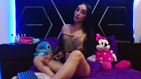 emillystonex online show from 12.13.24