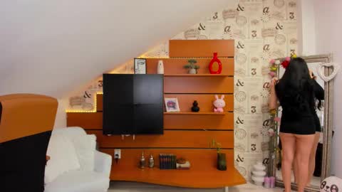 EmillyTaylor online show from 11.13.25