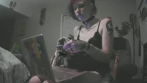 Emily Love online show from 09.22.25