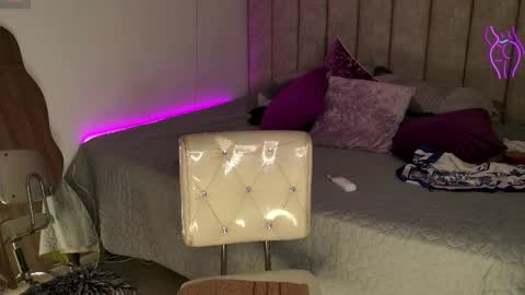  emily valentina     online show from 03.03.25