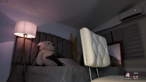  emily valentina     online show from 02.18.26