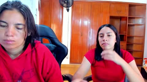 Emily and Soffy online show from 05.01.26