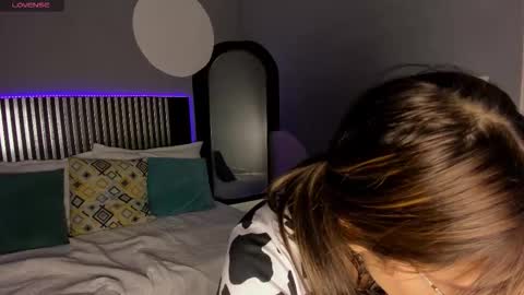              online show from 03.05.26