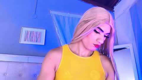 emily_castillo1_ online show from 01.17.26