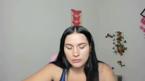 Snapshot of emily_coraline chatting on 09.23.25 Emily online show from 09.23.25