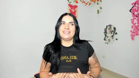 Snapshot of emily_coraline chatting on 01.13.26 Emily online show from 01.13.26