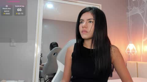 Snapshot of emily_cute4u chatting on 03.10.26 Emily online show from 03.10.26