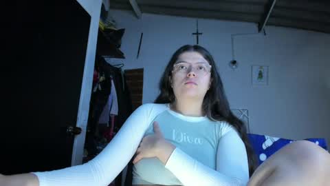 Julieta online show from 06.19.26