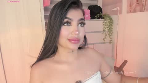 EmilyKenner  Independent model  online show from 03.10.26