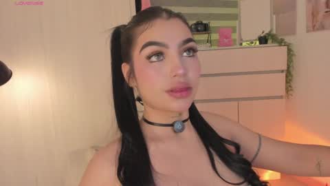 EmilyKenner  Independent model  online show from 05.17.26