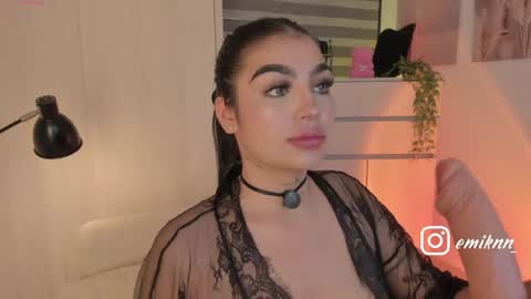 EmilyKenner  Independent model  online show from 06.05.26