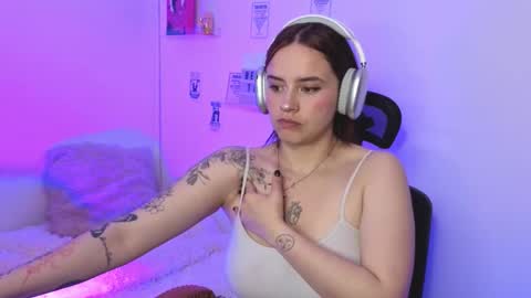 Emily Lindey online show from 02.24.26