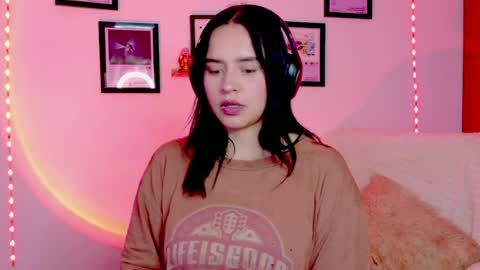 Emily Lindey online show from 06.27.26