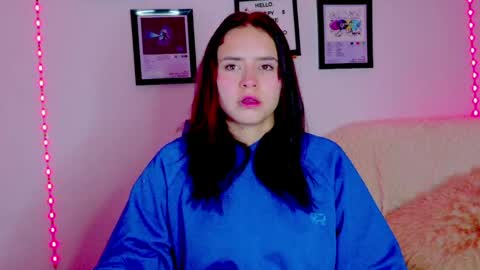 Emily Lindey online show from 08.07.26
