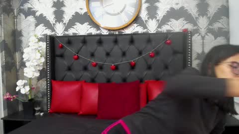 Emily online show from 02.19.25