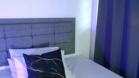 Snapshot of emily_milff chatting on 07.10.26 emily_milff online show from 07.10.26