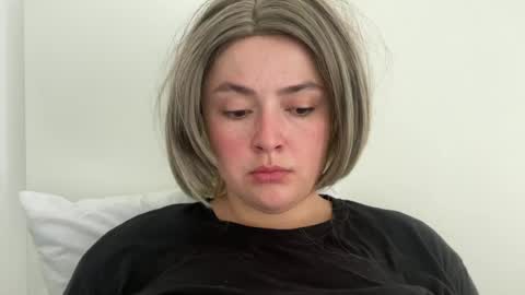 Snapshot of emily_morning_dew chatting on 06.22.26 emily_morning_dew online show from 06.22.26