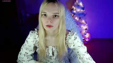 Snapshot of emily_nyaffe chatting on 01.16.25 Lia online show from 01.16.25