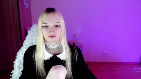 Snapshot of emily_nyaffe chatting on 01.27.25 Lia online show from 01.27.25