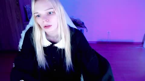 Snapshot of emily_nyaffe chatting on 02.01.25 Lia online show from 02.01.25