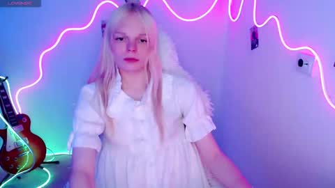 Snapshot of emily_nyaffe chatting on 10.17.25 Lia online show from 10.17.25