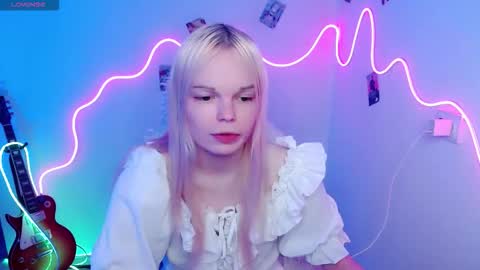 Snapshot of emily_nyaffe chatting on 11.01.25 Lia online show from 11.01.25